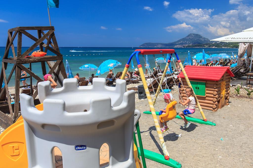 Apartments Kuce Lekovica Beach & Snack Bar- Bistro Eksteriør billede