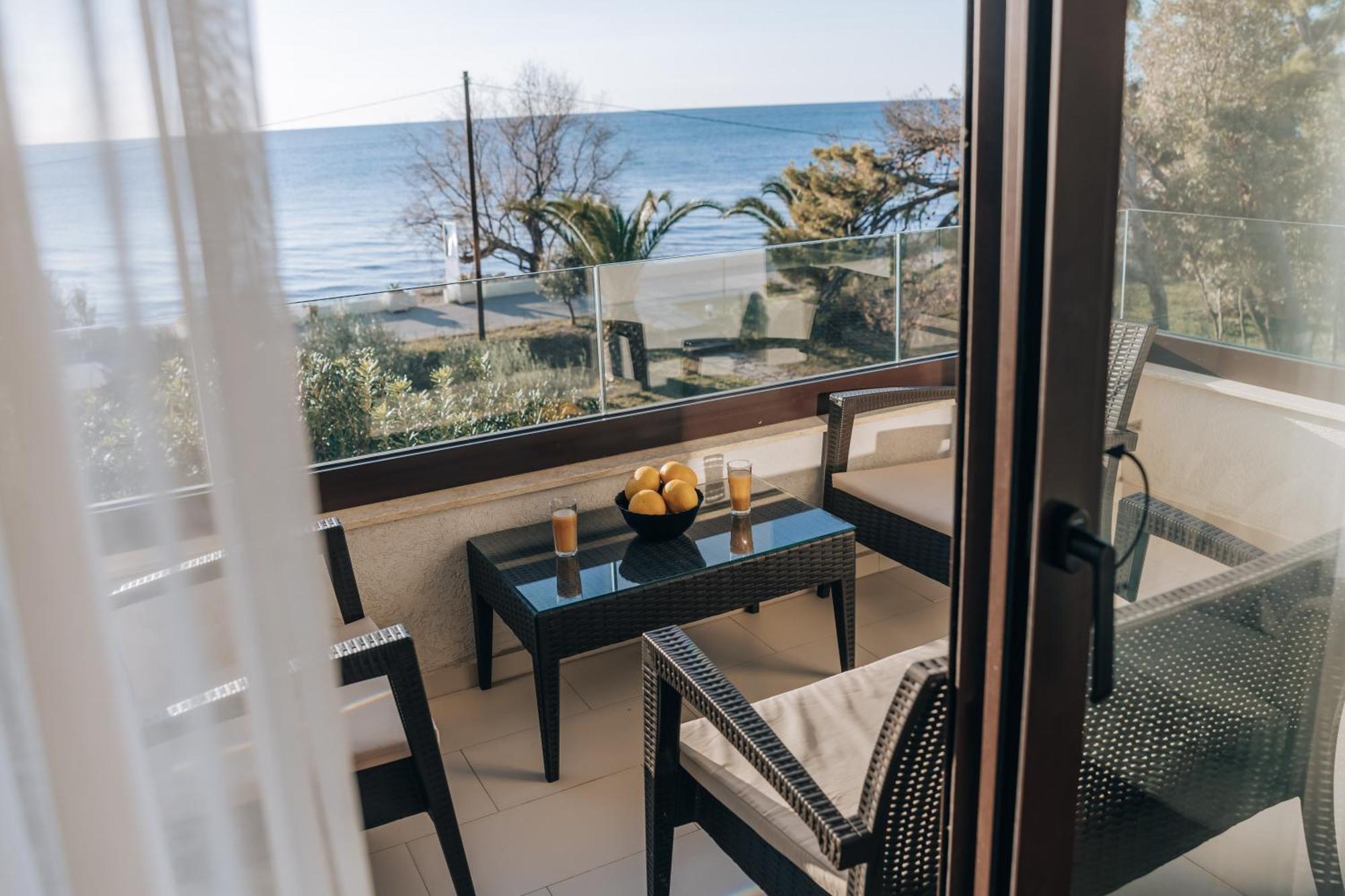 Apartments Kuce Lekovica Beach & Snack Bar- Bistro Eksteriør billede