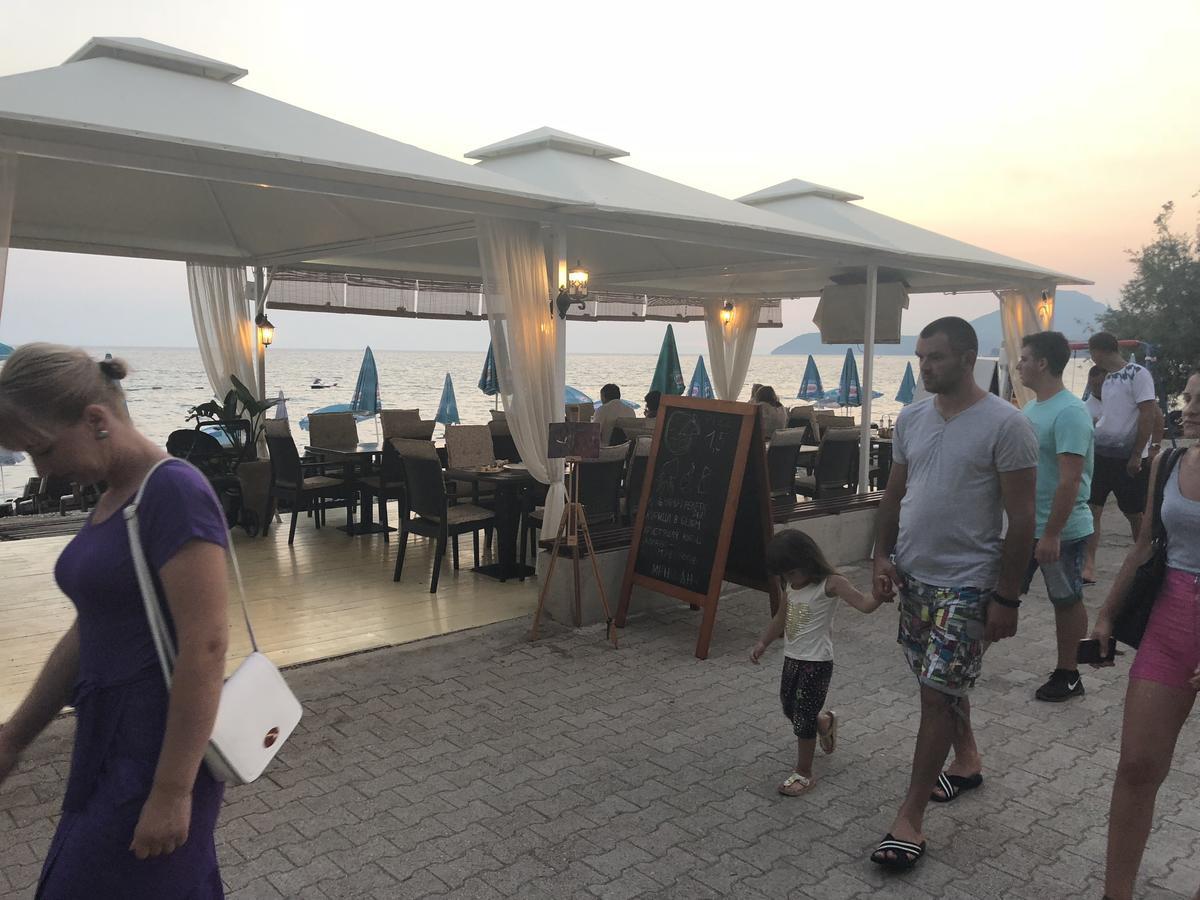 Apartments Kuce Lekovica Beach & Snack Bar- Bistro Eksteriør billede