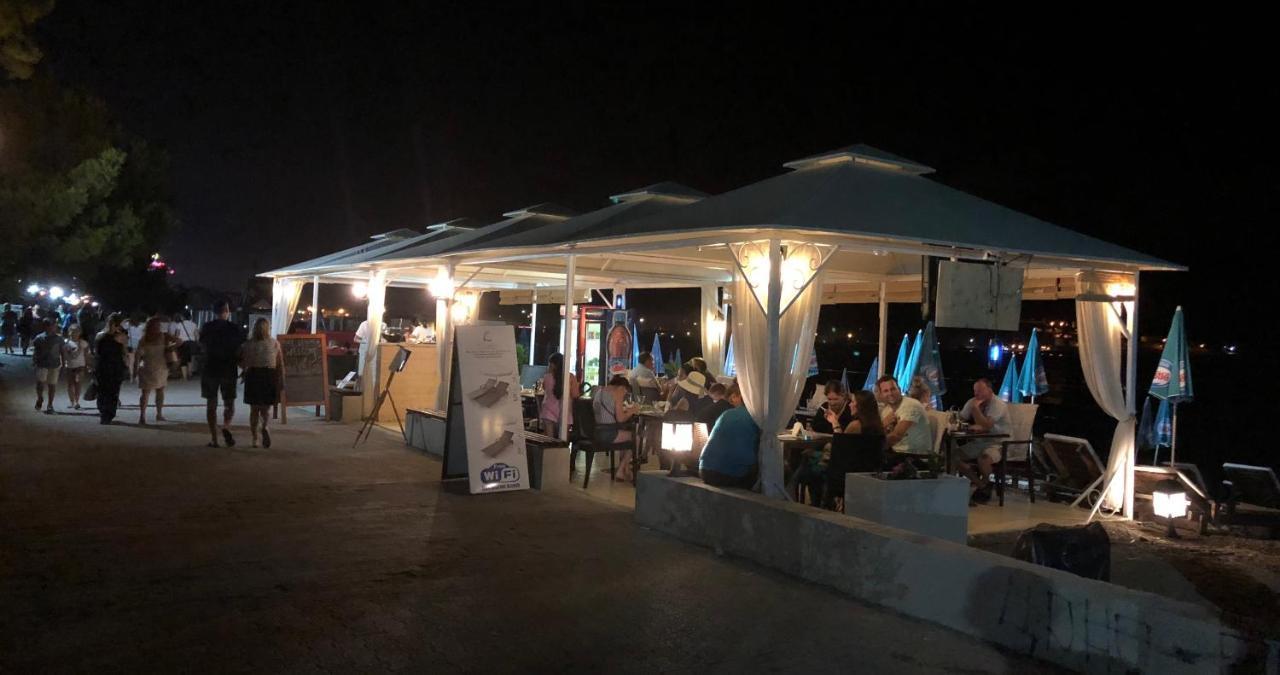 Apartments Kuce Lekovica Beach & Snack Bar- Bistro Eksteriør billede