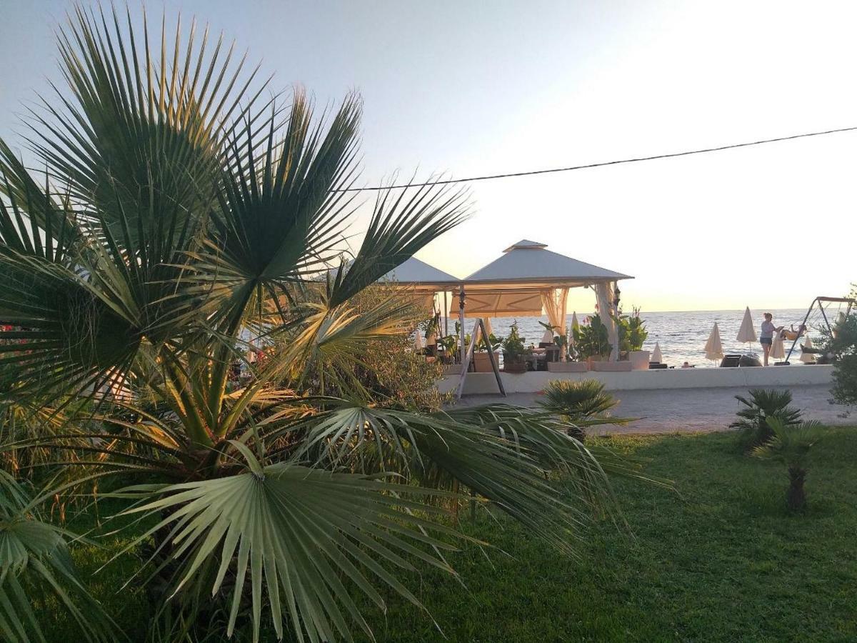 Apartments Kuce Lekovica Beach & Snack Bar- Bistro Eksteriør billede